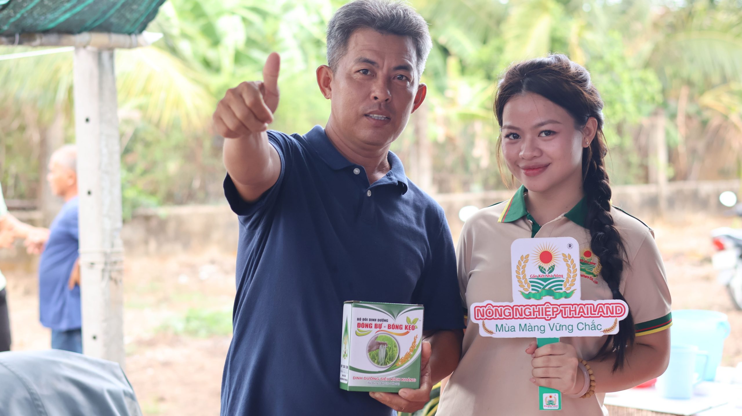 Phân bón đẻ nhánh Chồi To Cây Khỏe.